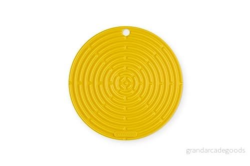 Le Creuset Cool Tool grytlappar, silikon, rund, ⌀ 20 cm, Nectar, 42404206720000 630870313025