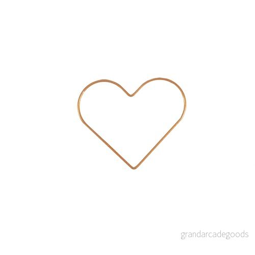 Vaessen Creative Metallring Ø 15 cm x 3 mm i Färgen Guld Stålring Hjärta Dekoring Metall för Pyssel, Torkade Blommor, Makramé, Drömfångare, Mobiler och Väggdekoration 8716052233441