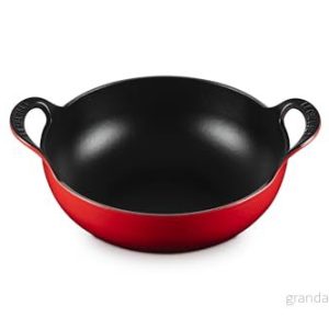 Le Creuset Wok / Balti Dish Cerise ø 24 cm 2.7 Liter enamelled non stick coating 24147246497 Le Creuset Wok / Balti Dish Cerise ø 24 cm 2.7 Liter enamelled non stick coating 24147246497
