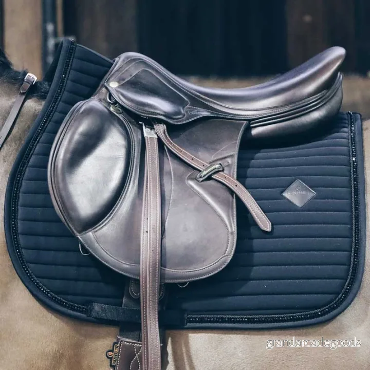 Kentucky zadeldek pärlor showjumping storlek hopp full 5425030836781