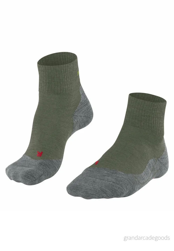 FALKE herr TK5 korta vandringsstrumpor lätt stoppning antibubblor kort tunn ventilerande snabbtorkande klimatreglerande lukthämmande ull funktionellt material 1 par 4031309855585
