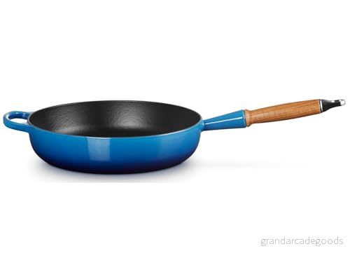 Le Creuset Signature gjutjärnssautépanna med trähandtag 28 cm Azure Blue, 20259282200422 24147328506
