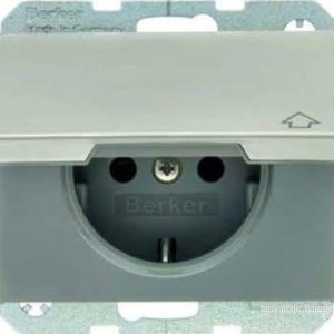 Berker 47517204 Steckdose SCHUKO mit selbstschließendem Klappdeckel, erhöhter Berührungsschutz, K.5, Edelstahl, Metall mattiert 4011334275824