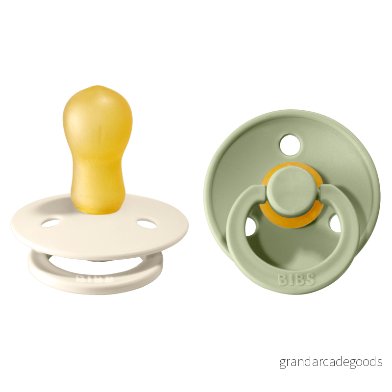 BIBS Colour Napp 2-pack - Latex - Storlek 3 - Rund - Ivory/Sage 5713795198757